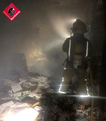Incendio en una vivienda de Elda