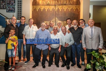 La escuadra &ldquo;Negritos Buenos&rdquo; de la comparsa Realistas celebra su 50 aniversario