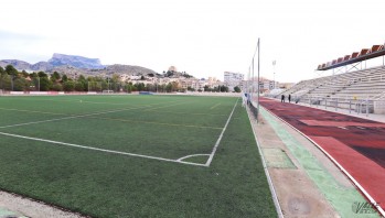 El campo de f&uacute;tbol de Petrer podr&aacute; alquilarse desde 9 euros 