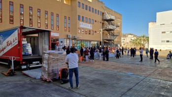 Miles de kilos de ayuda humanitaria parten hacia Valencia desde Elda