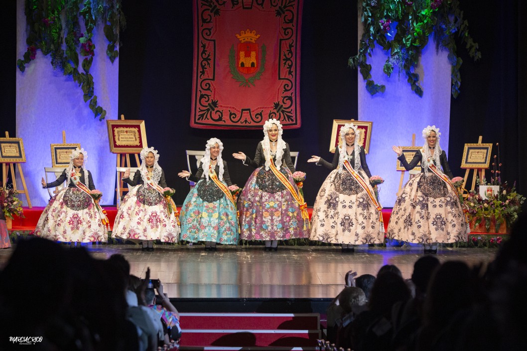 Lucía Giménez e Imara Lencina son proclamadas Falleras Mayores de 2022 Lucía Giménez e Imara Lencina son proclamadas Falleras Mayores de 2022