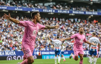 Un penalti inexistente le roba la gloria al Eldense (3-3)
