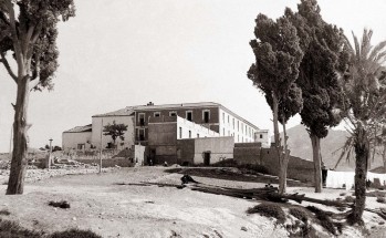 Se derriba el convento de Elda