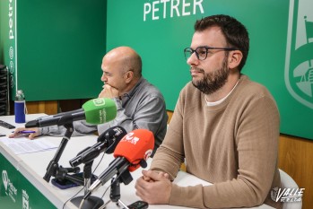 El PSOE de Petrer pide a la portavoz de Vox que condene los insultos machistas en la concentraci&oacute;n de anoche ante su sede