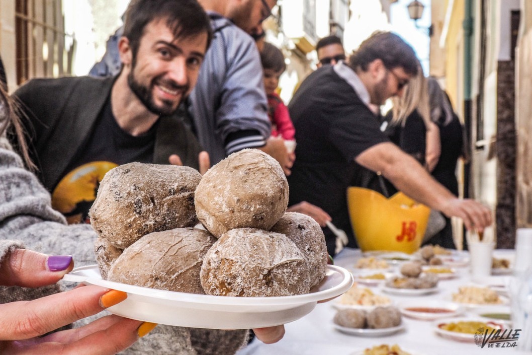 La patatada festera vuelve a Petrer La patatada festera vuelve a Petrer