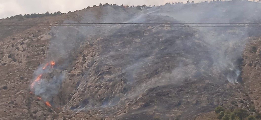El incendio de Petrer está controlado El incendio de Petrer está controlado
