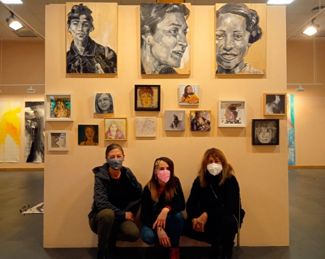 Varias artistas de Elda y Petrer visibilizan el talento femenino en una exposición Varias artistas de Elda y Petrer visibilizan el talento femenino en una exposición