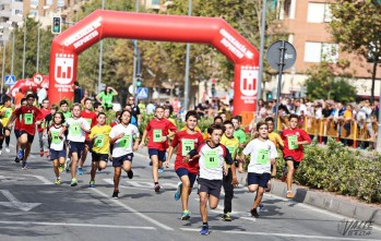 &Eacute;xito de participaci&oacute;n en la 15&ordf; Milla Escolar de Elda