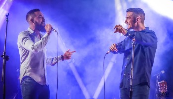 Los Hermanos Navarro derrochan talento en su primer concierto en Petrer