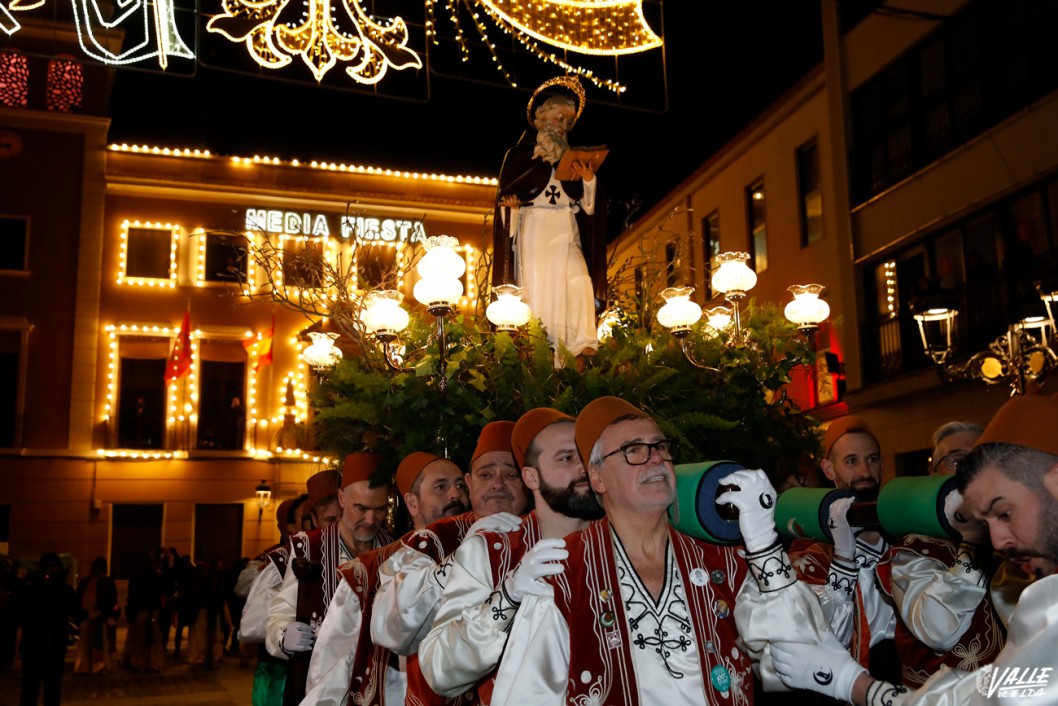 P&oacute;lvora y m&uacute;sica en el traslado de San Ant&oacute;n