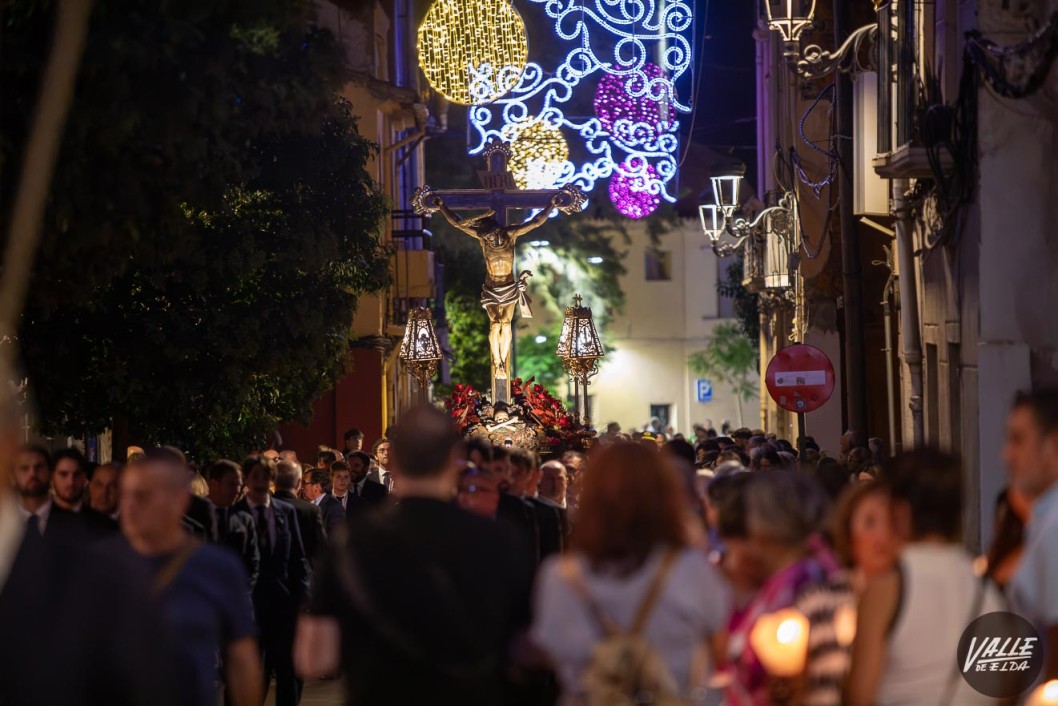 Buen Suceso en la procesi&oacute;n del patr&oacute;n