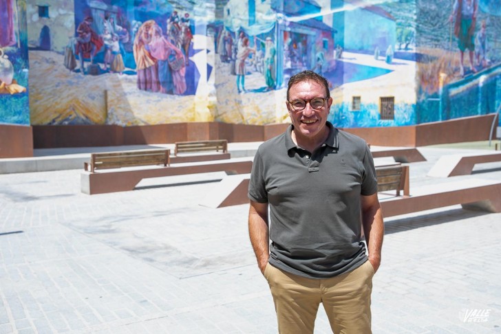 Jos&eacute; Javier Santa, un pregonero volcado con la docencia, la cultura y el asociacionismo eldense