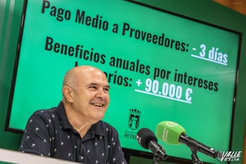 El Ayuntamiento de Petrer paga a sus proveedores entre uno y tres d&iacute;as