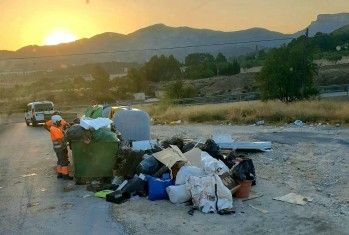 Hasta 30.000 euros de sanci&oacute;n por un vertido ilegal de escombros, pl&aacute;sticos y enseres en la partida de El Chorrillo