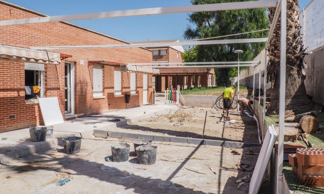 Los colegios Reina Sofía y Reyes Católicos de Petrer contarán con aulas de dos años Los colegios Reina Sofía y Reyes Católicos de Petrer contarán con aulas de dos años