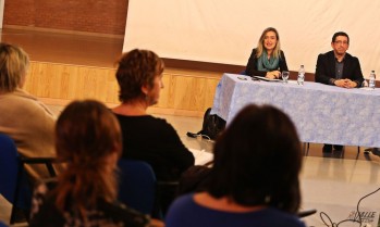 La Directora General de Inclusi&oacute;n Social presenta en Petrer el Plan Valenciano de Cohesi&oacute;n Social
