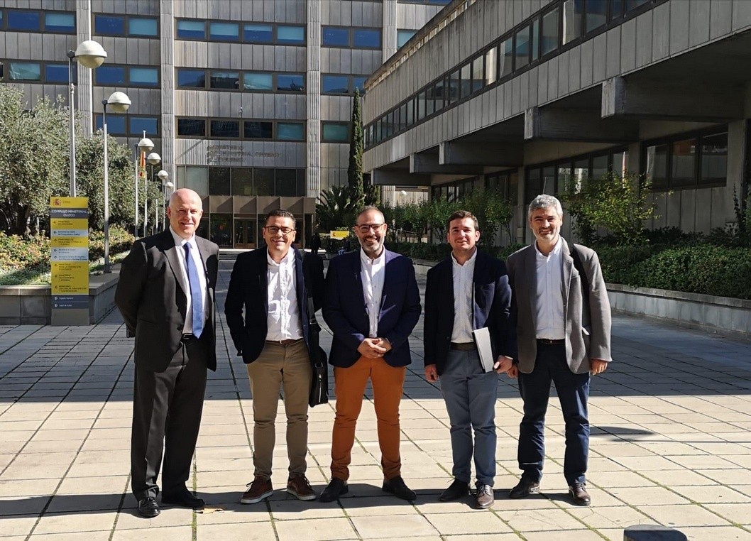 Pedro García acude al Ministerio de Industria para pedir soluciones al problema de la pólvora Pedro García acude al Ministerio de Industria para pedir soluciones al problema de la pólvora