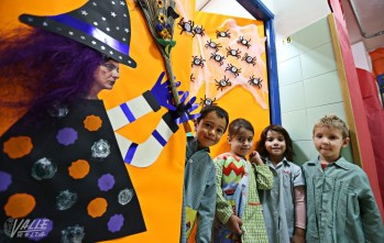 Las Brujas, los fantasmas y los monstruos invaden los centros educativos para celebrar Halloween
