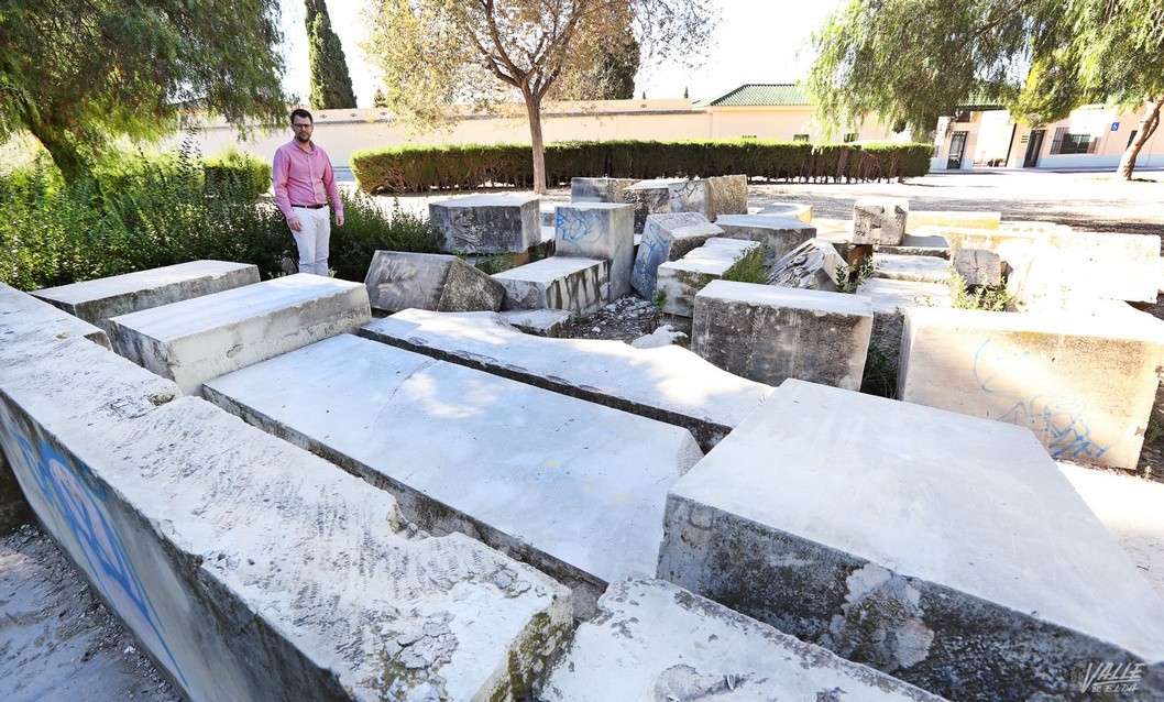 Petrer creará un monumento para homenajear a las víctimas de la Guerra Civil y la Dictadura Petrer creará un monumento para homenajear a las víctimas de la Guerra Civil y la Dictadura