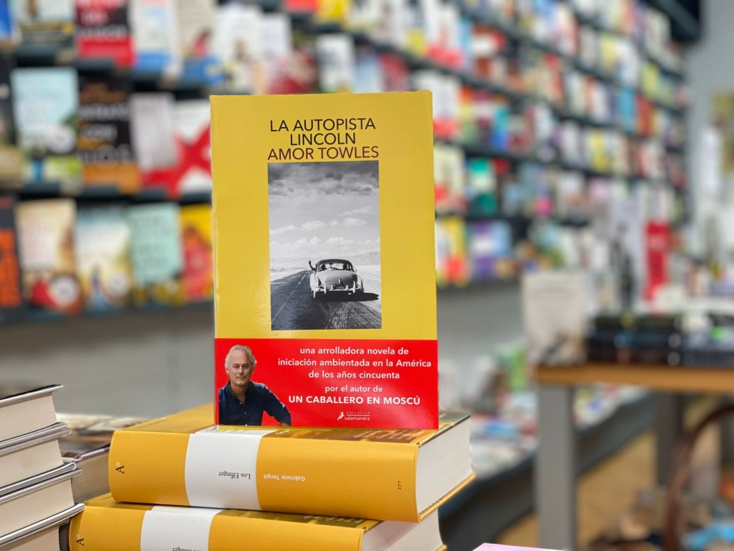 "La autopista Lincoln" de Amor Towles "La autopista Lincoln" de Amor Towles