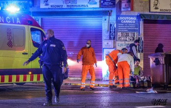 Apu&ntilde;alan a un hombre mientras hac&iacute;a deporte en la avenida de Chap&iacute;