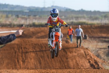 El piloto Fran Espinosa, nueva promesa del motocross eldense con solo seis a&ntilde;os