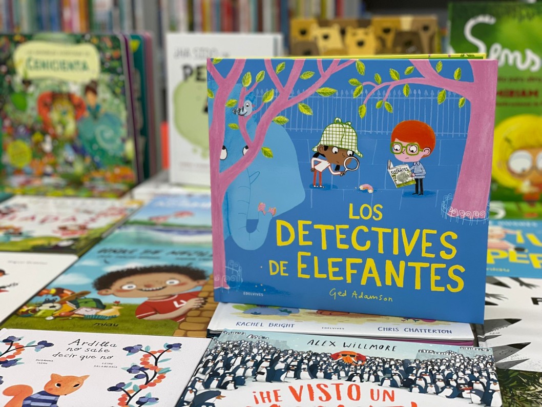"Los detectives de elefantes" de Ged Adamson "Los detectives de elefantes" de Ged Adamson