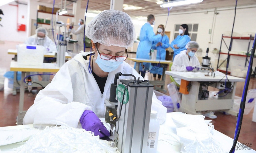 Abre la primera empresa de fabricación de mascarillas de Petrer Abre la primera empresa de fabricación de mascarillas de Petrer