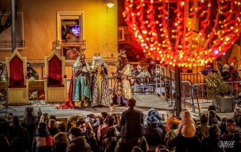 Petrer disfrut&oacute; con intensidad de la Cabalgata de los Reyes Magos
