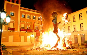 Vuelve el monumento oficial de la Junta Central de Fallas en 2015 