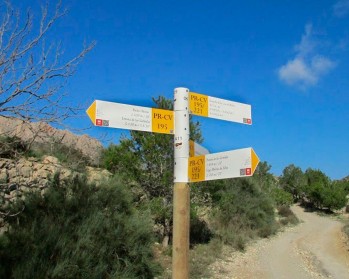 Medio Ambiente renueva la se&ntilde;alizaci&oacute;n del sendero de Bol&oacute;n