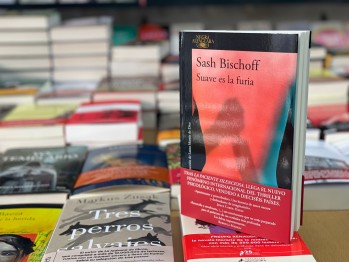 "Suave es la furia" de Sash Bischoff