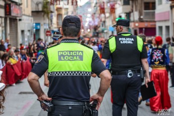 La Polic&iacute;a Local realiz&oacute; 290 actuaciones en Moros y Cristianos, un 6% menos que en 2022