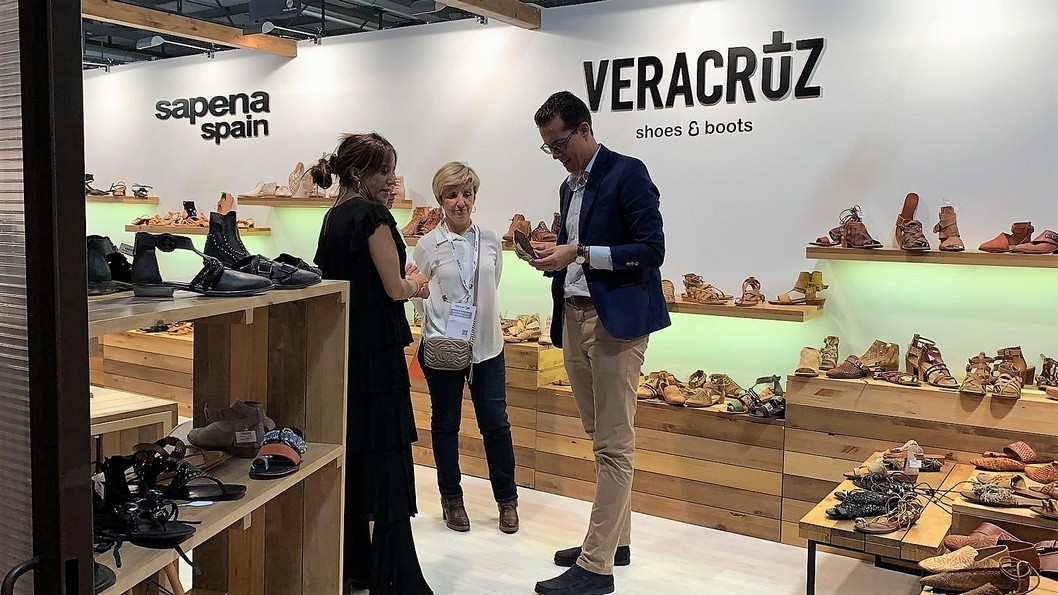 Nueve empresas de Elda y Petrer participan en la feria MICAM de Milán Nueve empresas de Elda y Petrer participan en la feria MICAM de Milán