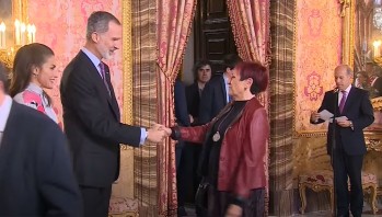 Elia Barcel&oacute; fue una de las invitadas a un almuerzo de los Reyes de Espa&ntilde;a