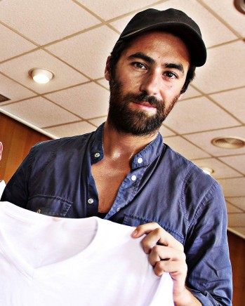 El dise&ntilde;ador eldense Juan Vidal recibe el Premio Nacional de la Moda 2015