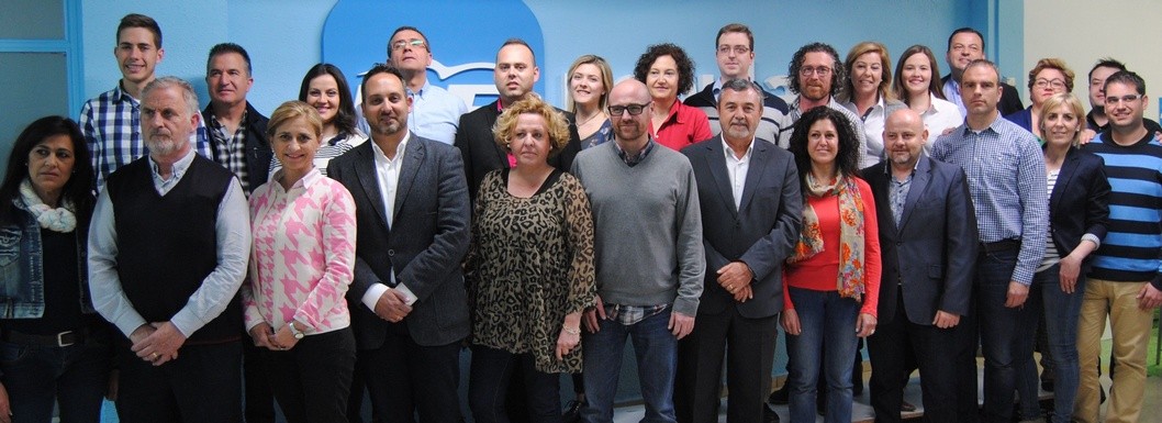 El Partido Popular presenta en Petrer su lista para las próximas elecciones municipales El Partido Popular presenta en Petrer su lista para las próximas elecciones municipales