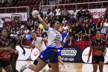 El Elda Prestigio se estrena con triunfo ante el Zonzamas Lanzarote (22-19)