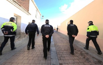 Desalojan una fiesta clandestina con 35 personas en una discoteca de Petrer