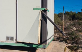 Roban bater&iacute;as valoradas en unos 4.000 euros de las casetas de los Chaparrales