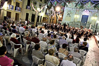 Comienzan las Fiestas Mayores de Petrer tras un fin de semana con numerosas actuaciones musicales