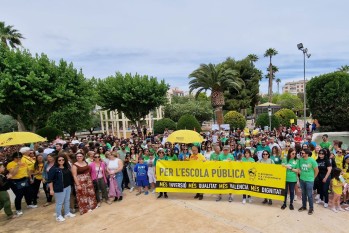 La educaci&oacute;n se manifiesta contra los recortes