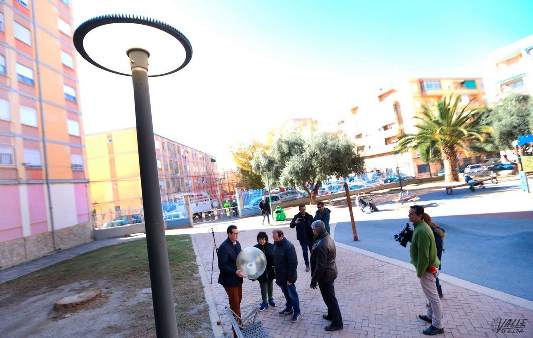 Mejora la iluminación del Cocoliche y las calles Méjico y Cuba Mejora la iluminación del Cocoliche y las calles Méjico y Cuba