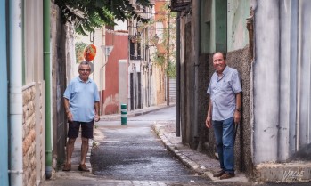"Elda echar&aacute; de menos la  traca y los globos estos d&iacute;as"