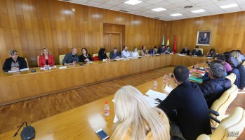 Elda realiza 14 modificaciones de cr&eacute;dito en cuatro meses y aprueba el pago del Sector 9