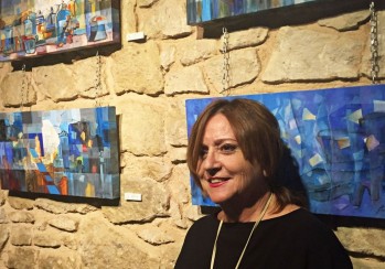 La eldense Carmen Casta&ntilde;o inaugura una nueva exposici&oacute;n en La Sastrer&iacute;a