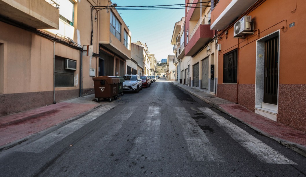 Ciudadanos pide que se mejoren los pasos de peatones de Petrer Ciudadanos pide que se mejoren los pasos de peatones de Petrer