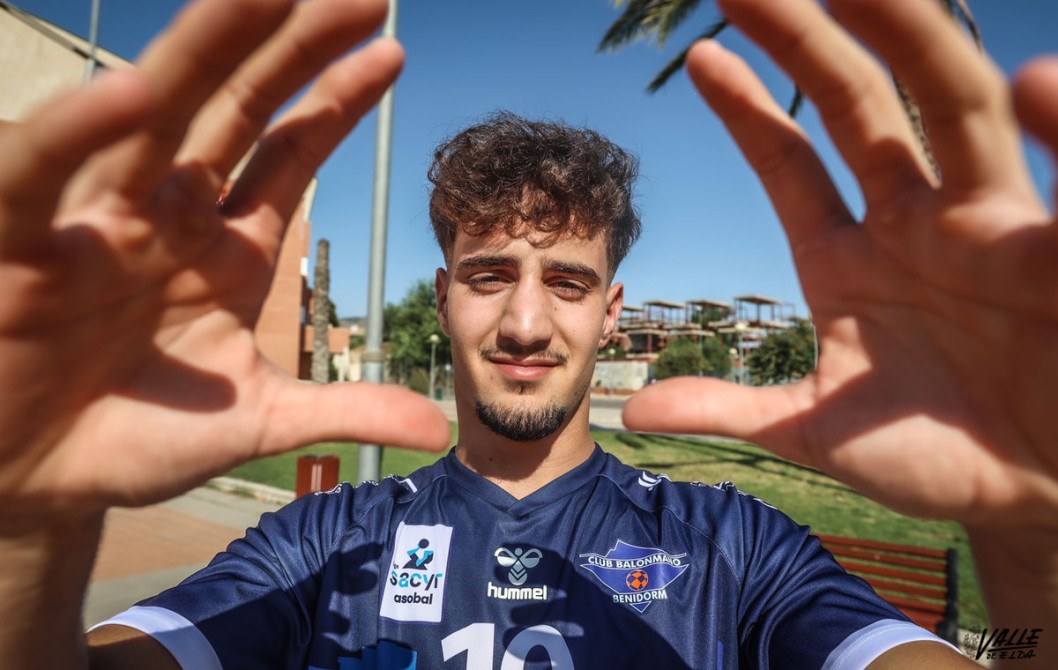Juan Carlos Sempere, jugador de balonmano: “El Elda siempre va a ser mi equipo y mi familia” Juan Carlos Sempere, jugador de balonmano: “El Elda siempre va a ser mi equipo y mi familia”