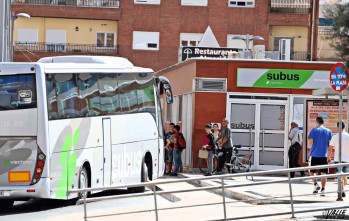 El Ayuntamiento abre la convocatoria para solicitar 100 becas de transporte universitario
