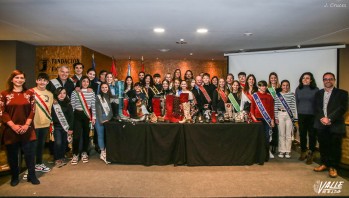 Las capitan&iacute;as 2020 entregan sus zapatos al Museo del Calzado